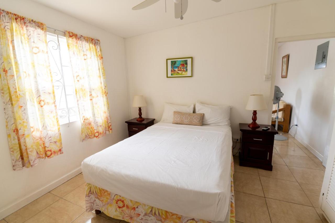 Adulo Apartments Bridgetown Buitenkant foto