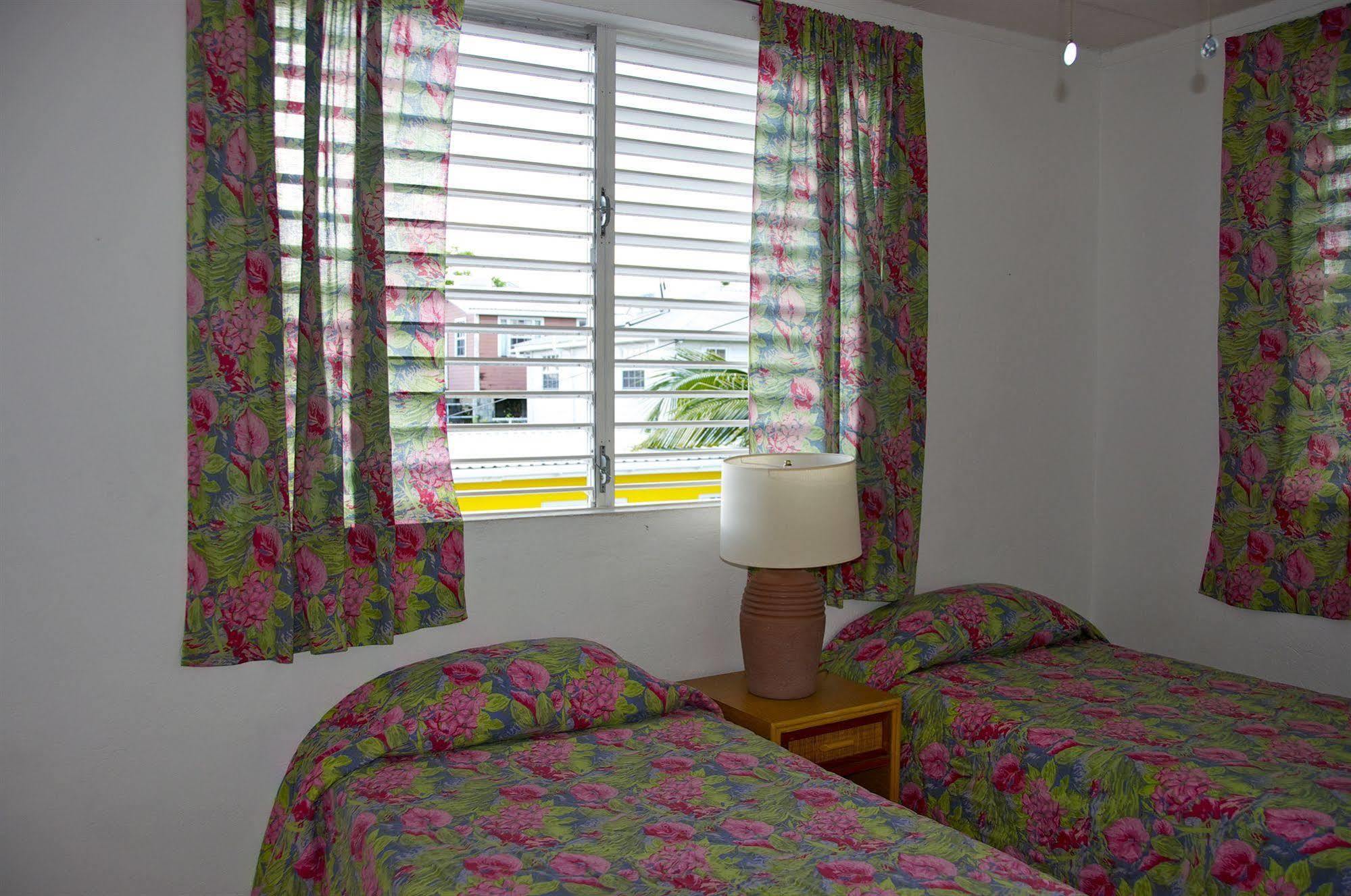 Adulo Apartments Bridgetown Buitenkant foto